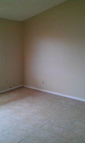 2 beds, 1 bath, $900