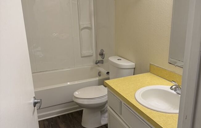2 beds, 1 bath, 746 sqft, $1,795, Unit 21644