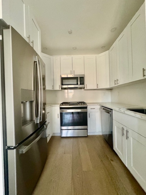 20 TERRACE PL