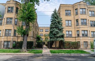 2 beds, 1 bath, 775 sqft, $1,725, Unit 3010-2N