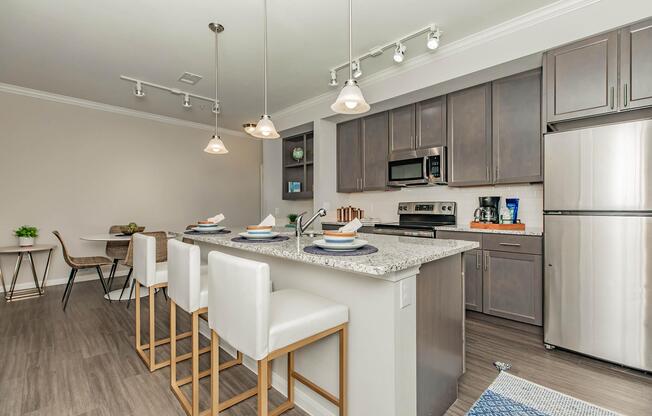1 bed, 1 bath, 776 sqft, $1,250