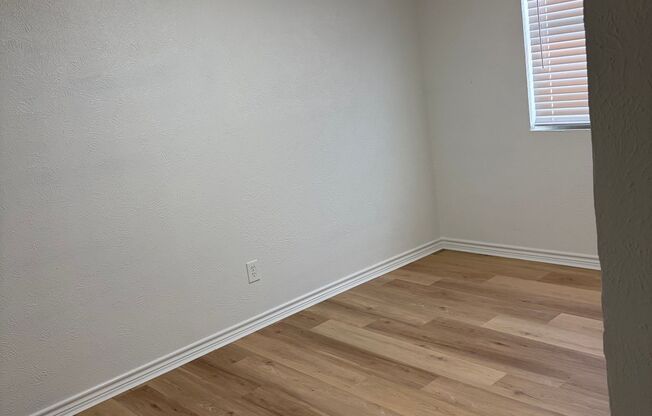 4910 East Side Investments LLC