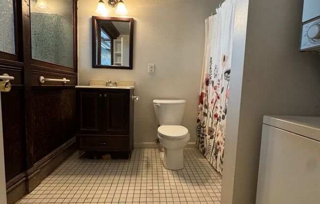 1 bed, 1 bath, 550 sqft, $1,200, Unit 202