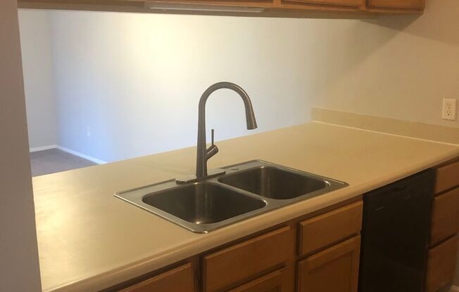 2 beds, 2 baths, 1,042 sqft, $1,249, Unit 5731B