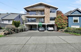 3 BED & 2 BATH CONDO FOR RENT