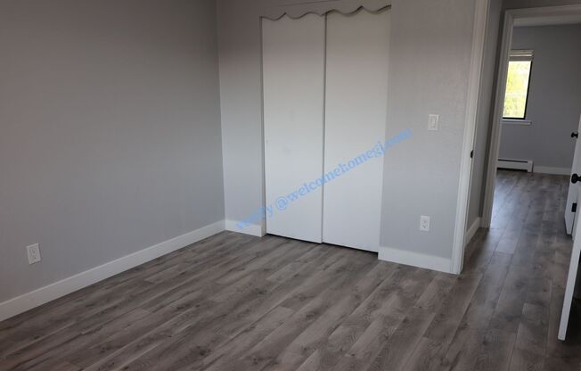 2 beds, 1 bath, $1,350, Unit 3