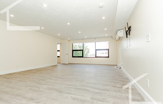 1028 Commonwealth Ave.