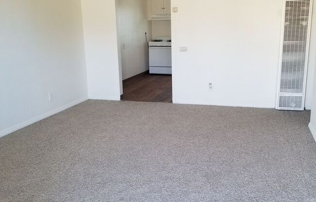 2 beds, 1 bath, 750 sqft, $1,925, Unit 239