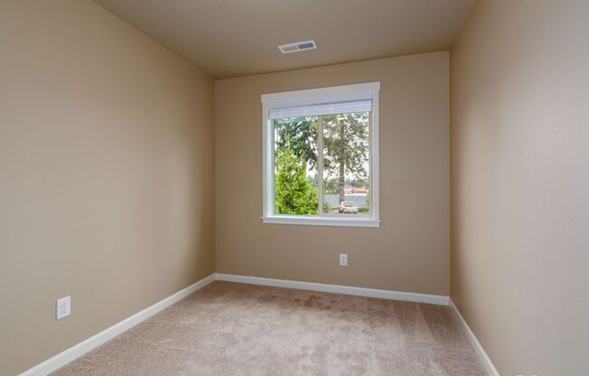 Garage, Backyard, 3 Bedroom - Now Leasing