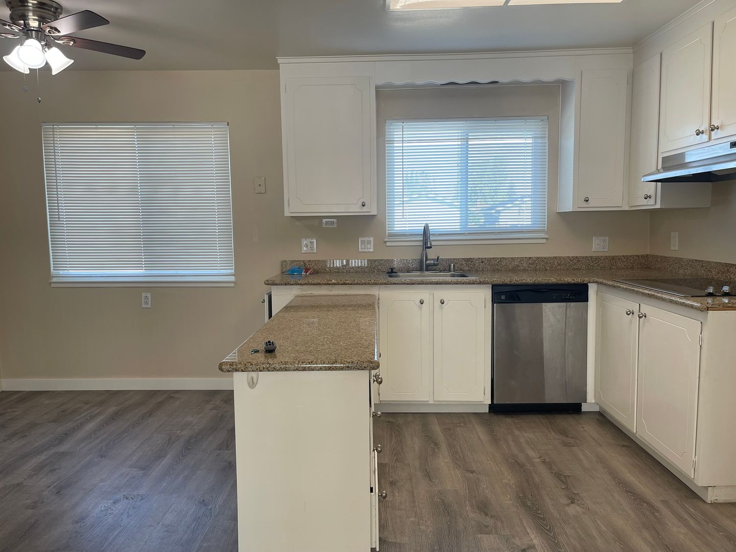 Concord Beautiful 3 bedroom 2 bath home, 1571 sq ft w/2 car garage.