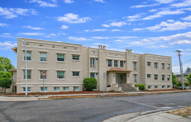 105-01 Avondale Apartments