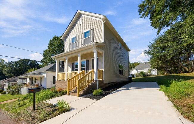 Brand-New 3 Bedroom / 2.5 Bathroom Home in Cramerton, NC!