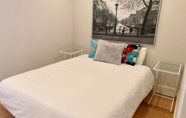 1 bed, 1 bath, $2,650, Unit 908