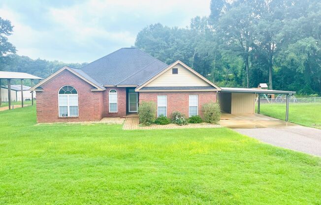 ** 4 Bed 2 Bath located in Millbrook ** Call 334-366-9198 to schedule a self tour