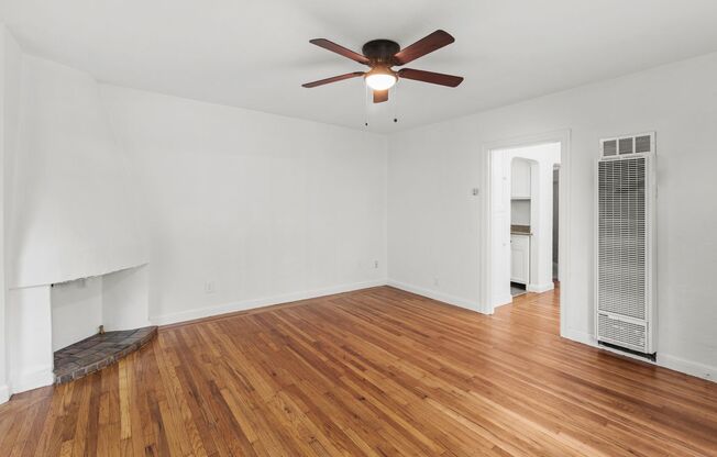 1500 Floribunda Avenue (967r)