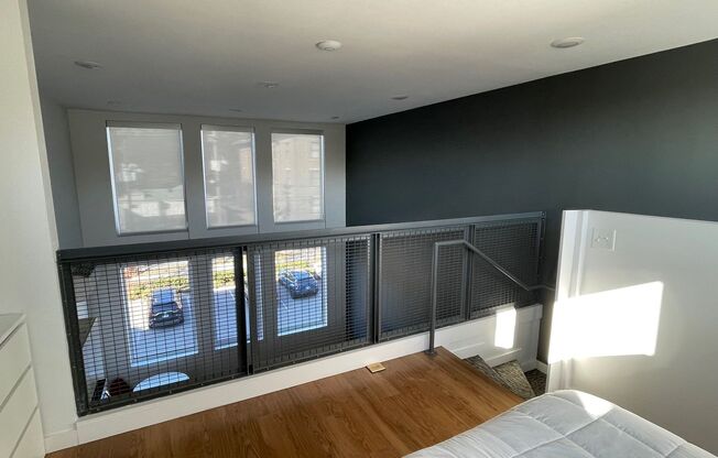 Studio, 1 bath, 546 sqft, $1,600, Unit 208