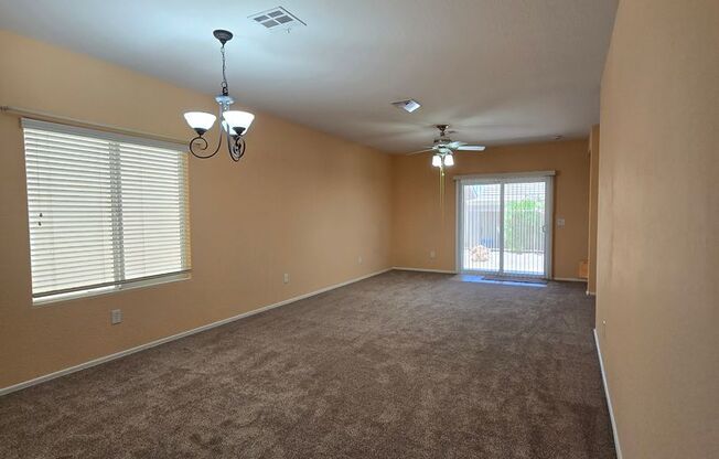 3 BED / 2 BATH SINGLE STORY HOME IN SUN CITY ALIANTE!!!