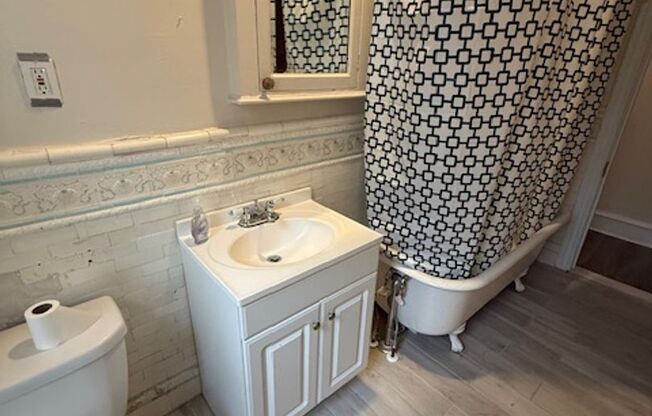 Studio Apartment Available Now