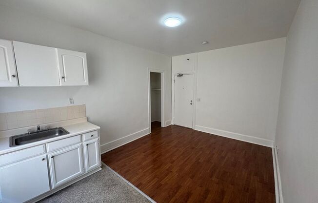 752 South Main, LLC