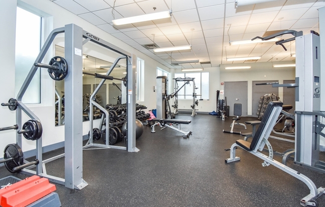 2 beds, 2 baths, 983 sqft, $4,500, Unit 1221