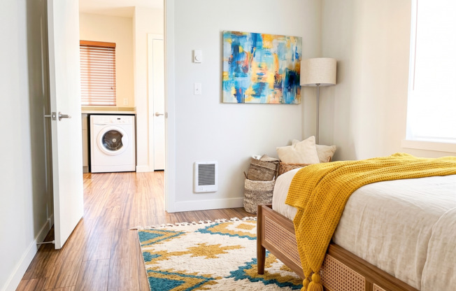 6408 Phinney - Located at the top of Phinney Ridge