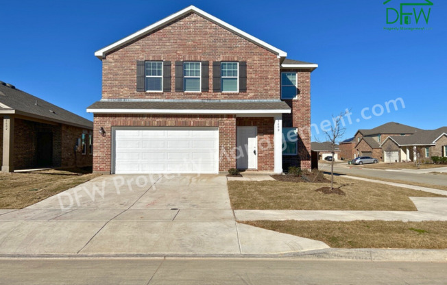 Spacious 5-Bedroom Home with Modern Upgrades for Lease in Fort Worth!