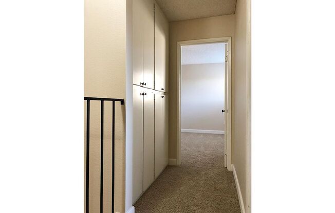 3 beds, 1.5 baths, 1,325 sqft, $2,625, Unit H04