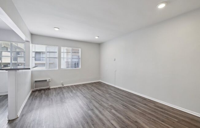 Studio, 1 bath, 615 sqft, $1,898, Unit 117