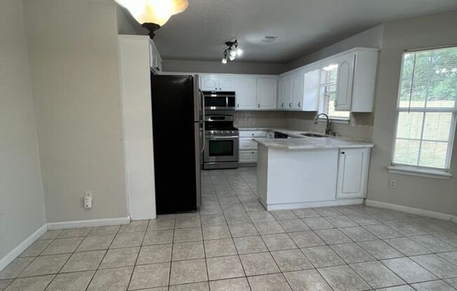 3 beds, 2 baths, $1,950