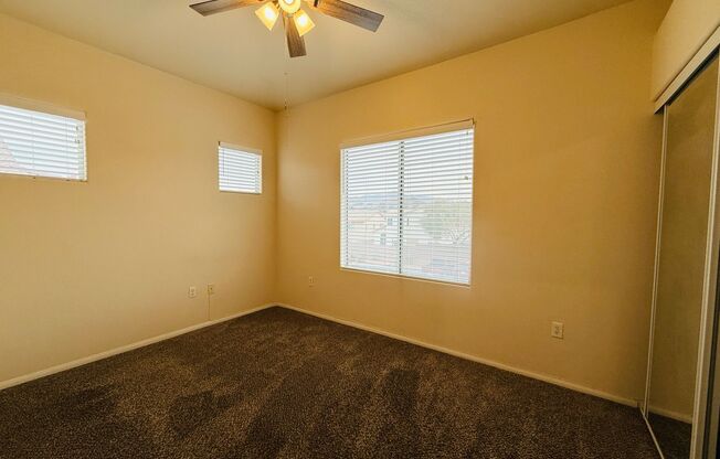3 beds, 2 baths, $1,899, Unit # 2221