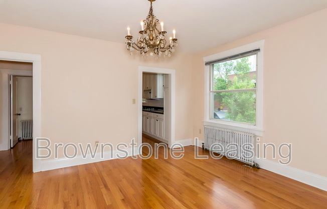 867 OGDEN ST