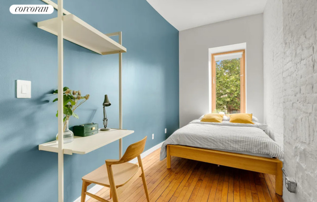 156 W 130 ST