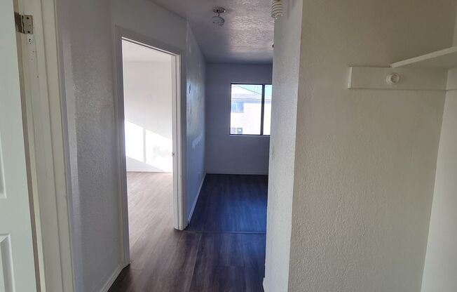 2 beds, 1 bath, 762 sqft, $1,300