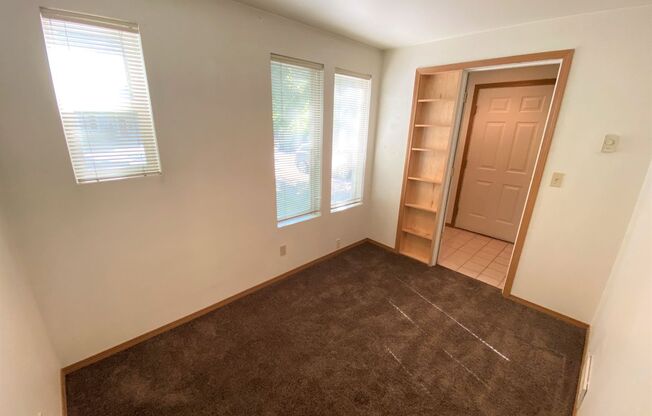 3 Bed, 2 Bath 1 block from CWU