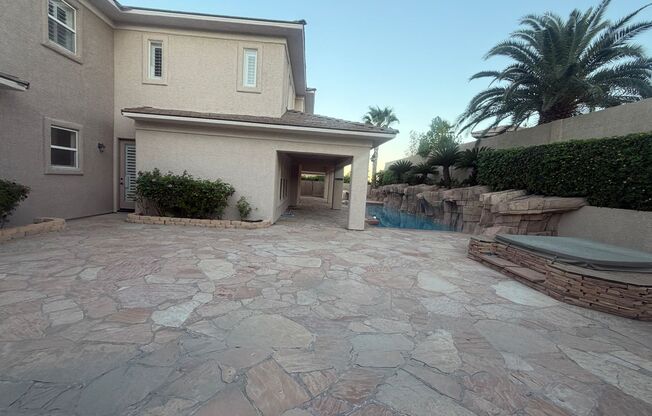 5 beds, 4.5 baths, $6,795