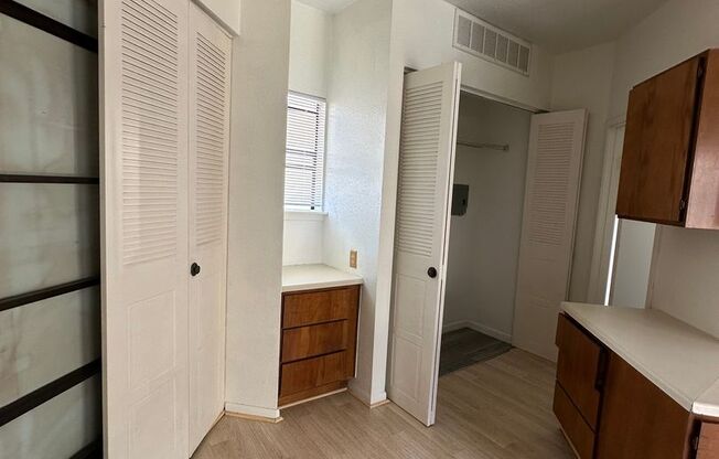 Studio, 1 bath, 432 sqft, $895, Unit 31