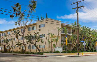 Apartment Building in Northridge