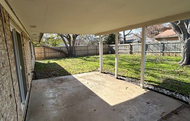 3 beds, 2 baths, $1,175