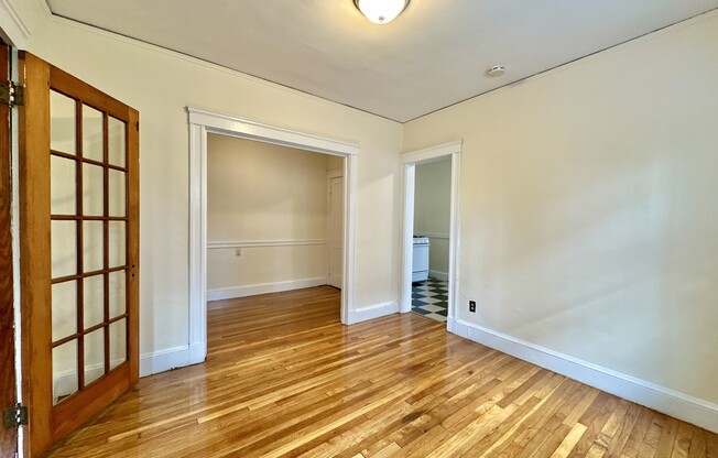 7 SEGEL ST