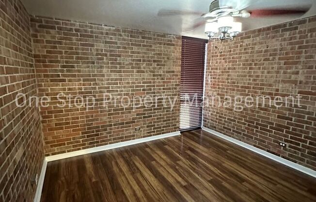 2 beds, 1 bath, $1,175, Unit # 103