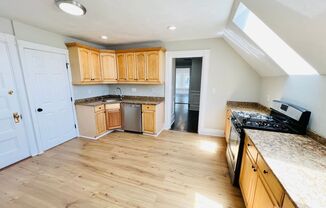 3 beds, 1 bath, $3,000, Unit 3