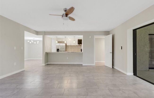 2 Bed 2 Bath Unfurnished Condo - Sarasota