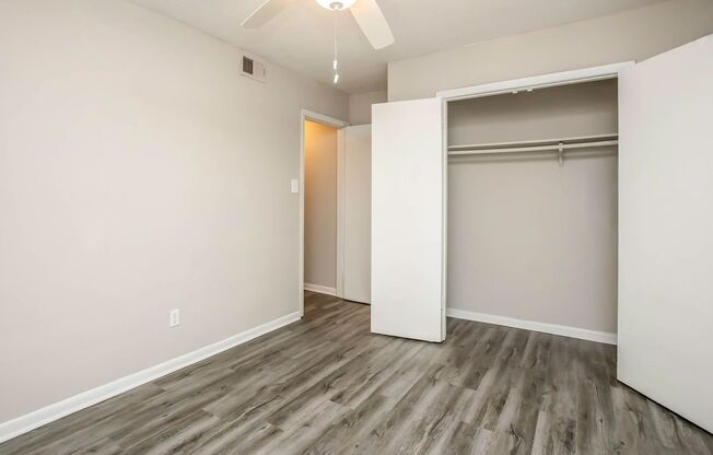 2 beds, 1 bath, 770 sqft, $1,100, Unit G5