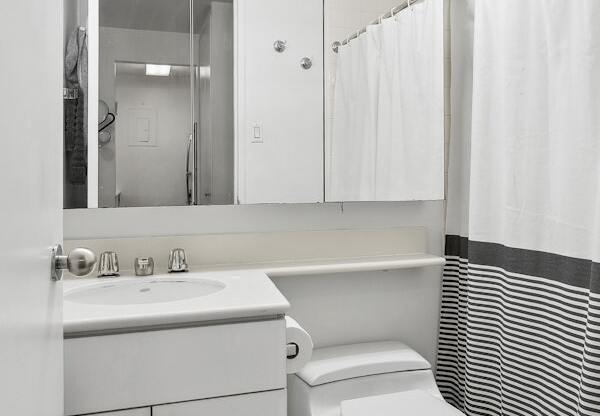 1 bed, 1 bath, $3,250, Unit 17I