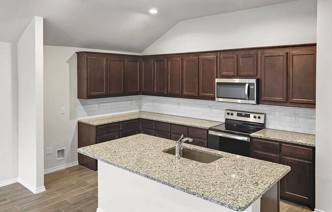 Stylish New Build with Luxury Finishes – Move-In Ready!
