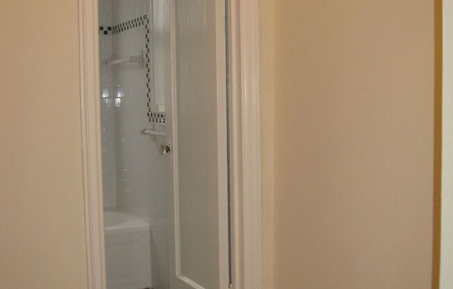 129 W 89 ST
