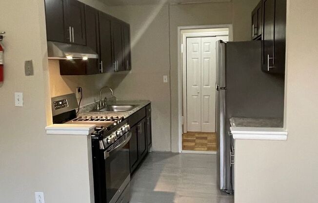 1 bed, 1 bath, 759 sqft, $1,995, Unit 3J