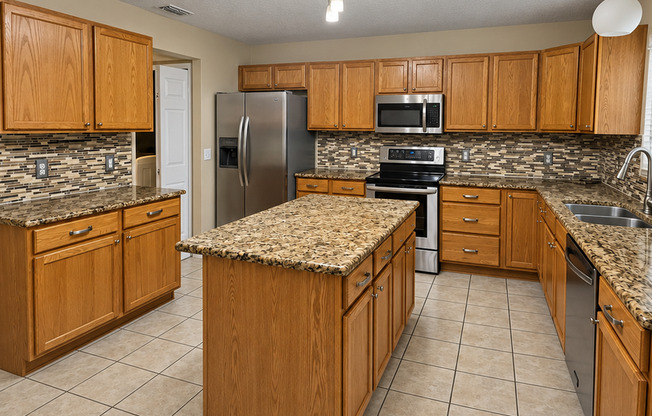4 beds, 3.5 baths, $2,800