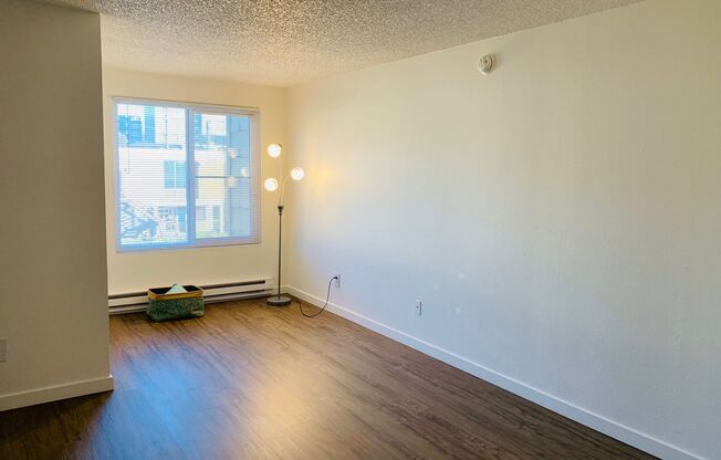 2 beds, 1.5 baths, 950 sqft, $2,225, Unit 237