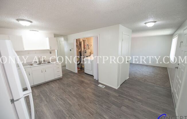 2 beds, 1 bath, 935 sqft, $1,299, Unit 30